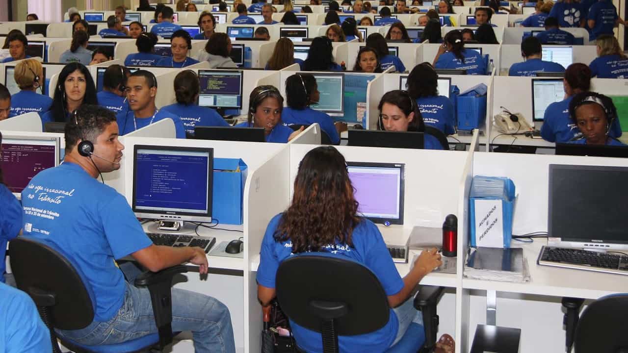 Call center: in Sicilia crisi infinita, 20.000 sul filo del rasoio