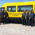 Ecco lo scuolabus nuovo di zecca per gli scolari di Petralia Soprana