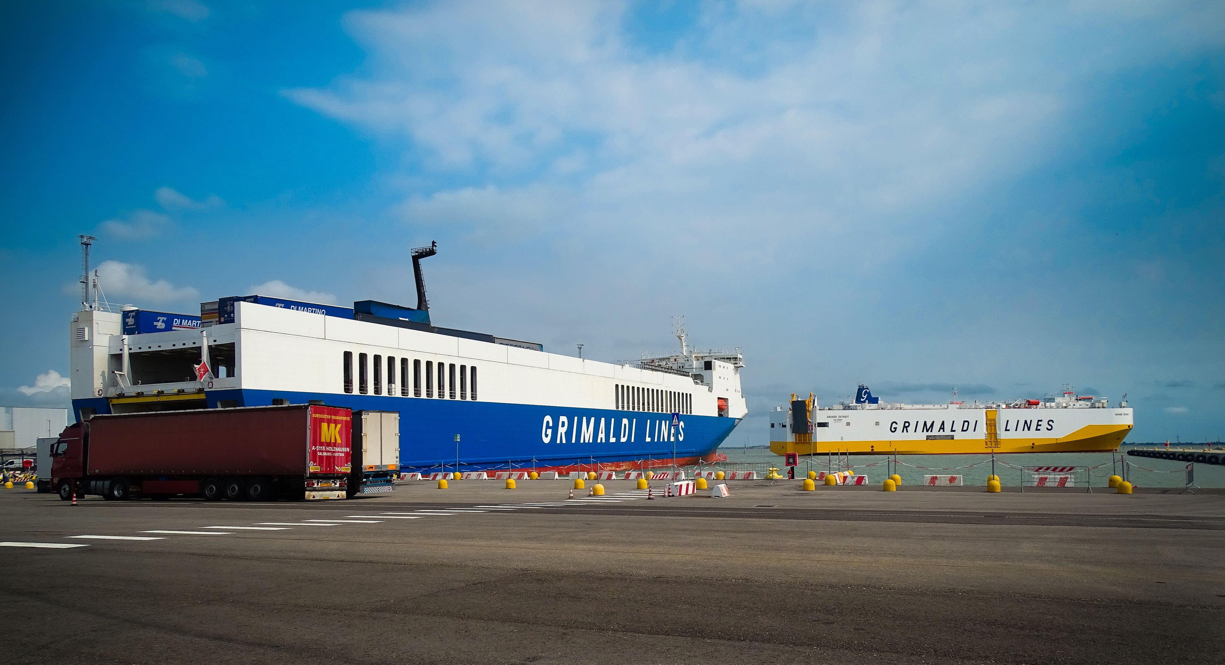 L’efficienza corre sull’acqua e non sull’asfalto. Il mare fondamentale per logistica e mobilità