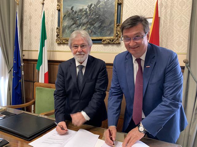 CamCom: accordo cooperazione tra Sicilia Sud-Est e Carinzia CamCom: accordo cooperazione tra Sicilia Sud-Est e Carinzia