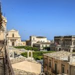 Noto: Arte internazionale con “Il Labirinto dello sguardo”