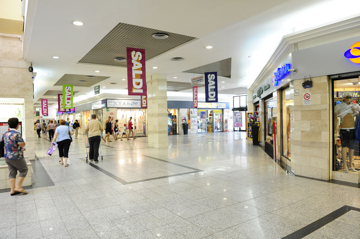 Grande distribuzione, +32% di esercizi in 10 anni