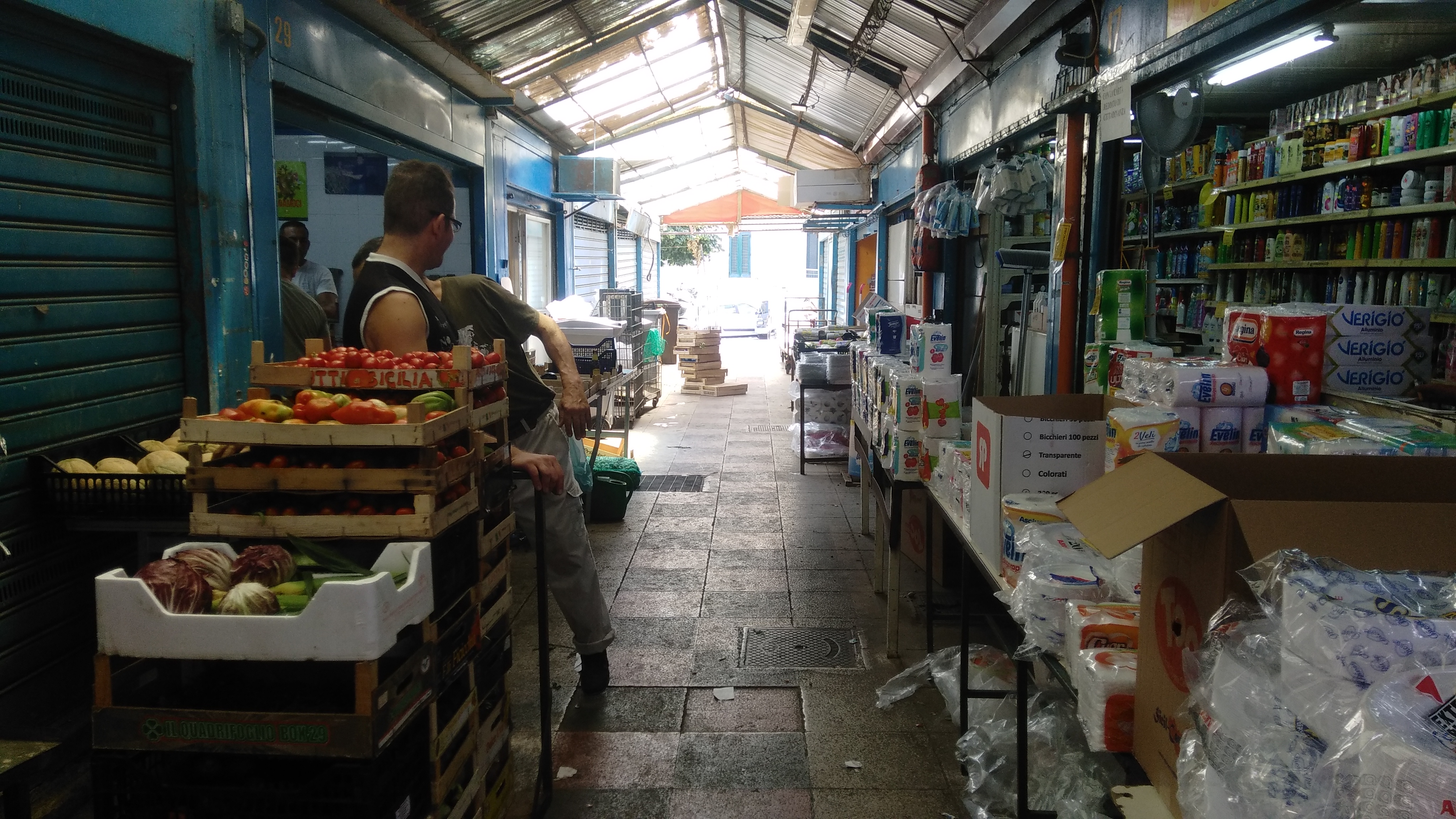 Prove di dialogo con gli operatori del settore per dare una nuova veste ai mercati di Messina