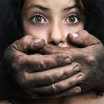 Violenza sulle donne, le difficoltà delle vittime nelle denunce e il percorso di Thamaia