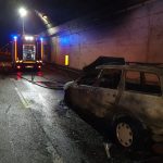 Si incendia una station wagon, panico nella galleria della Catania-Messina