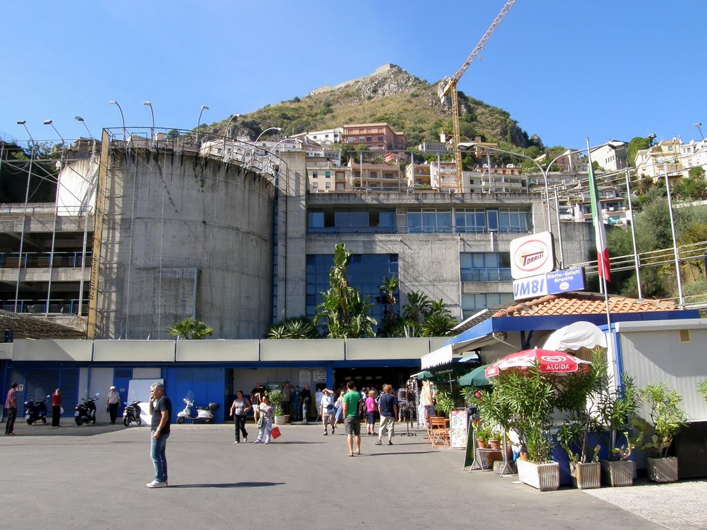 Nuovi parcheggi contro il traffico in tilt, così Taormina fronteggia l’emergenza