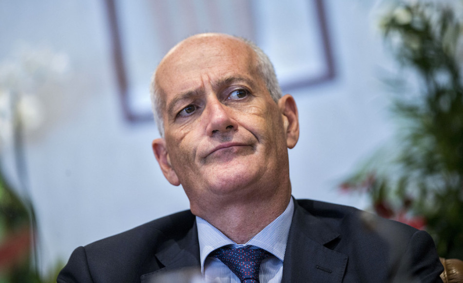 Coronavirus, zona rossa per otto giorni durante le prossime feste