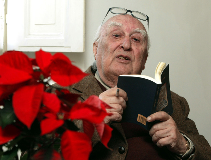 Andrea Camilleri, il viaggio in treno storico per seguire le sue orme