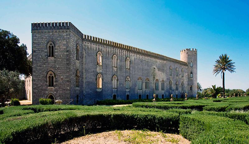 Un vertice sul Castello di Donnafugata: confronto sul decoro del viale d’accesso