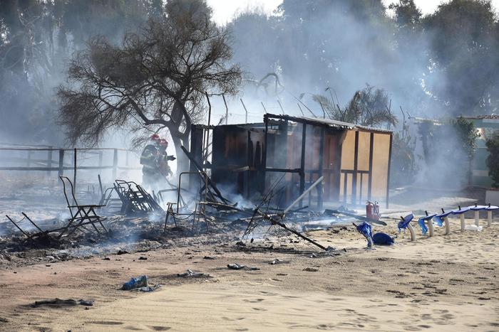 Incendi, Plaia Catania, la conta dei danni dopo la paura. I Vigili del fuoco, “prevenzione” Incendi, Plaia Catania, la conta dei danni dopo la paura. I Vigili del fuoco, “prevenzione”
