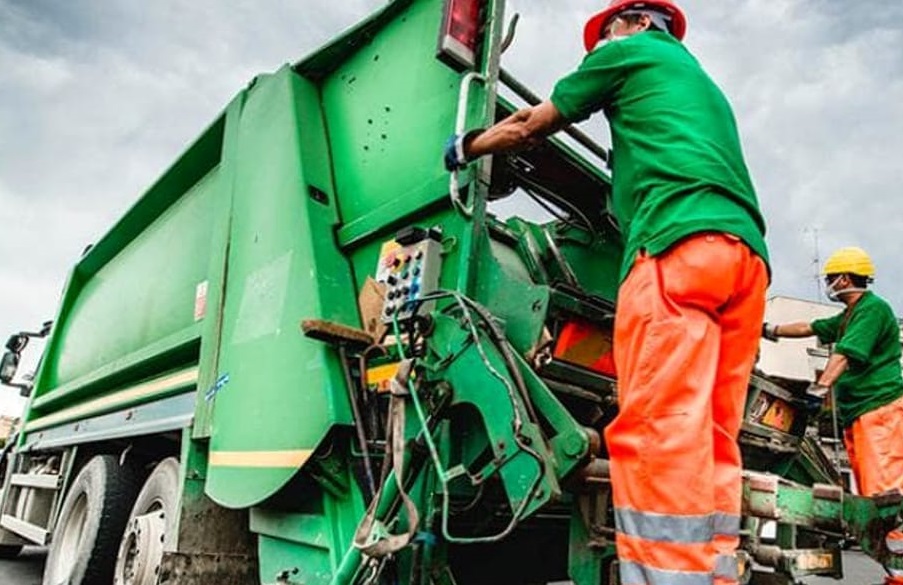 Rifiuti, Catania, stop alla raccolta del vetro