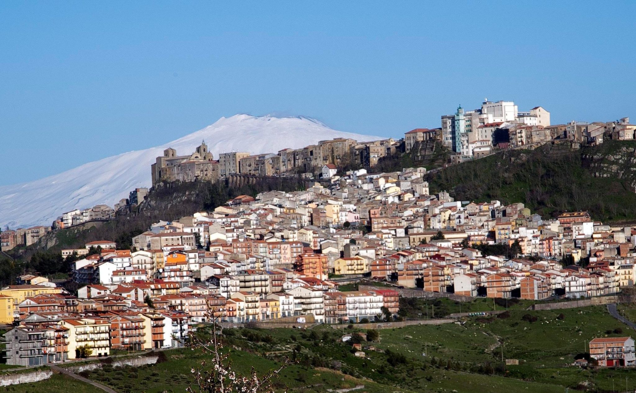 Valorizzazione urbanistica di Troina e un aiuto per le famiglie in difficoltà