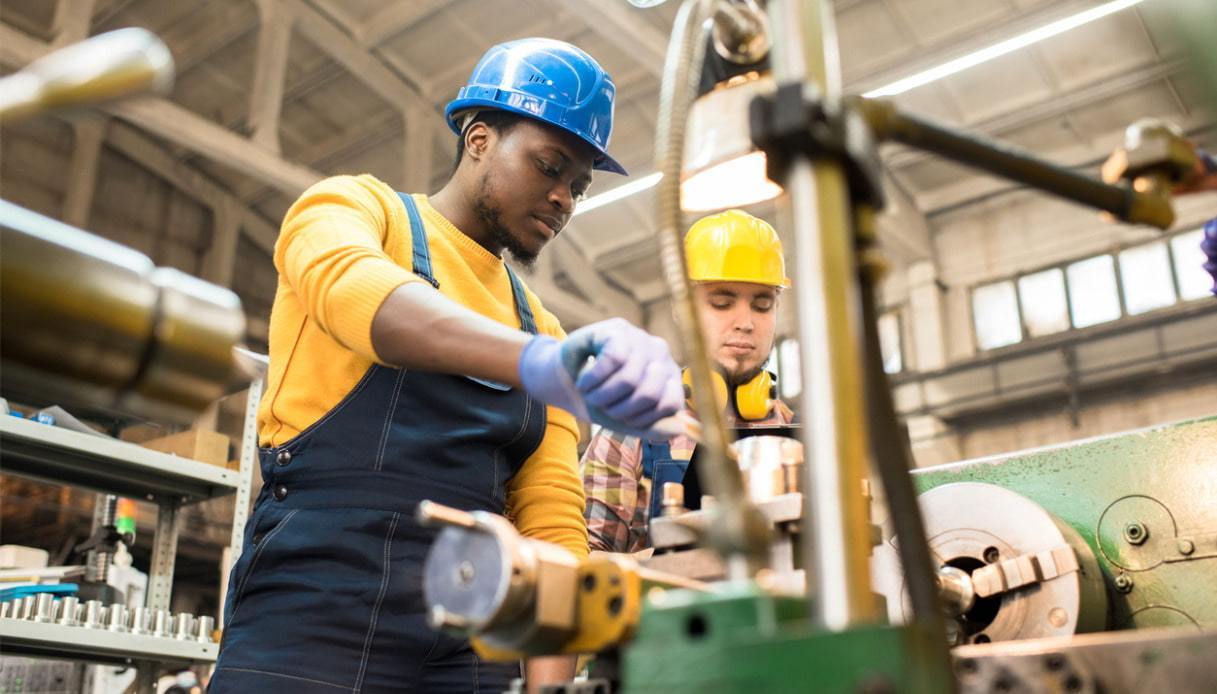 Lavoro, nel 2019 gli stranieri occupati hanno superato i due milioni e mezzo