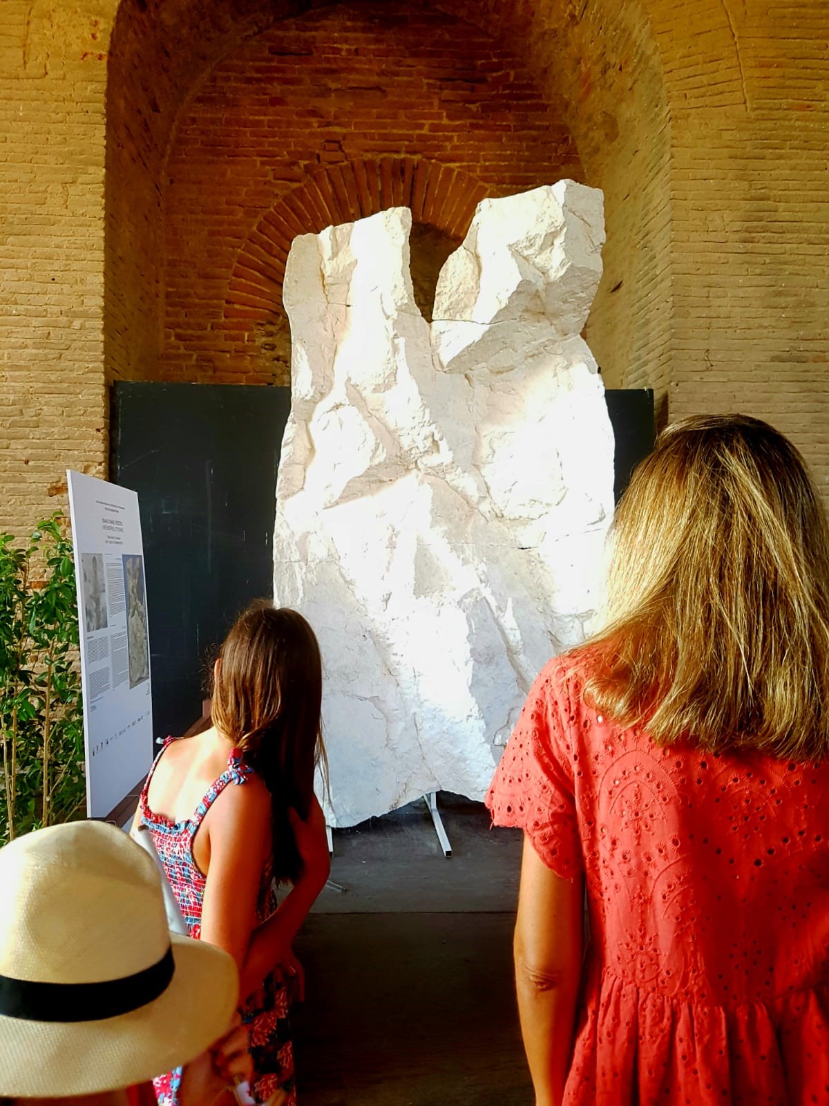 Taormina, il “Respiro” in mostra nel Teatro Antico Taormina, il “Respiro” in mostra nel Teatro Antico