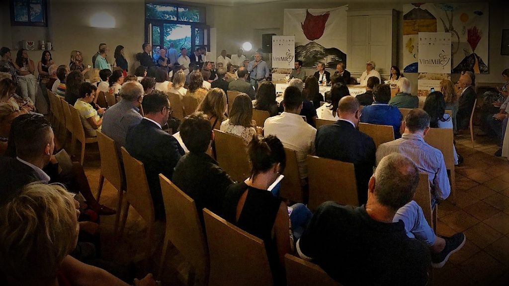 Galleria foto 'Vinimilo, domani all’alba colazione del contadino in piazza' - foto 1