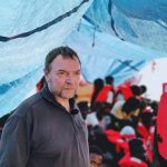 Migranti, nel Mediterraneo si muore, in Italia si firma