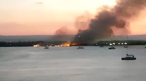 Incendio divora la riserva Ciane-Saline