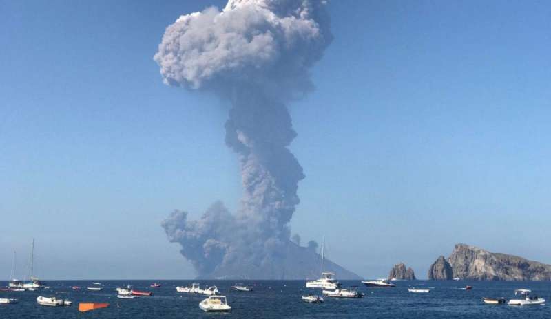 Vulcani, l’esperto, “Stromboli rischio tsunami nel Mediterraneo”