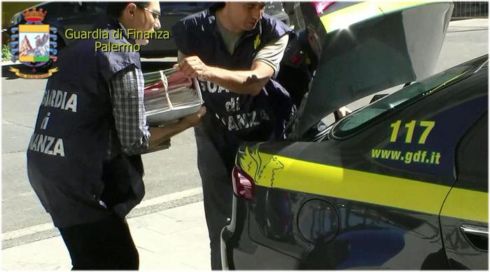 Web, truffe con social network, tre denunce