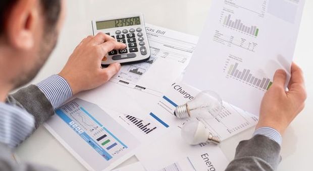 Aumento bollette luce e gas, intervento in arrivo, le soluzioni possibili