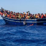 Migranti, Sea Watch, “Abbiamo 368 naufraghi a bordo, serve porto sicuro”