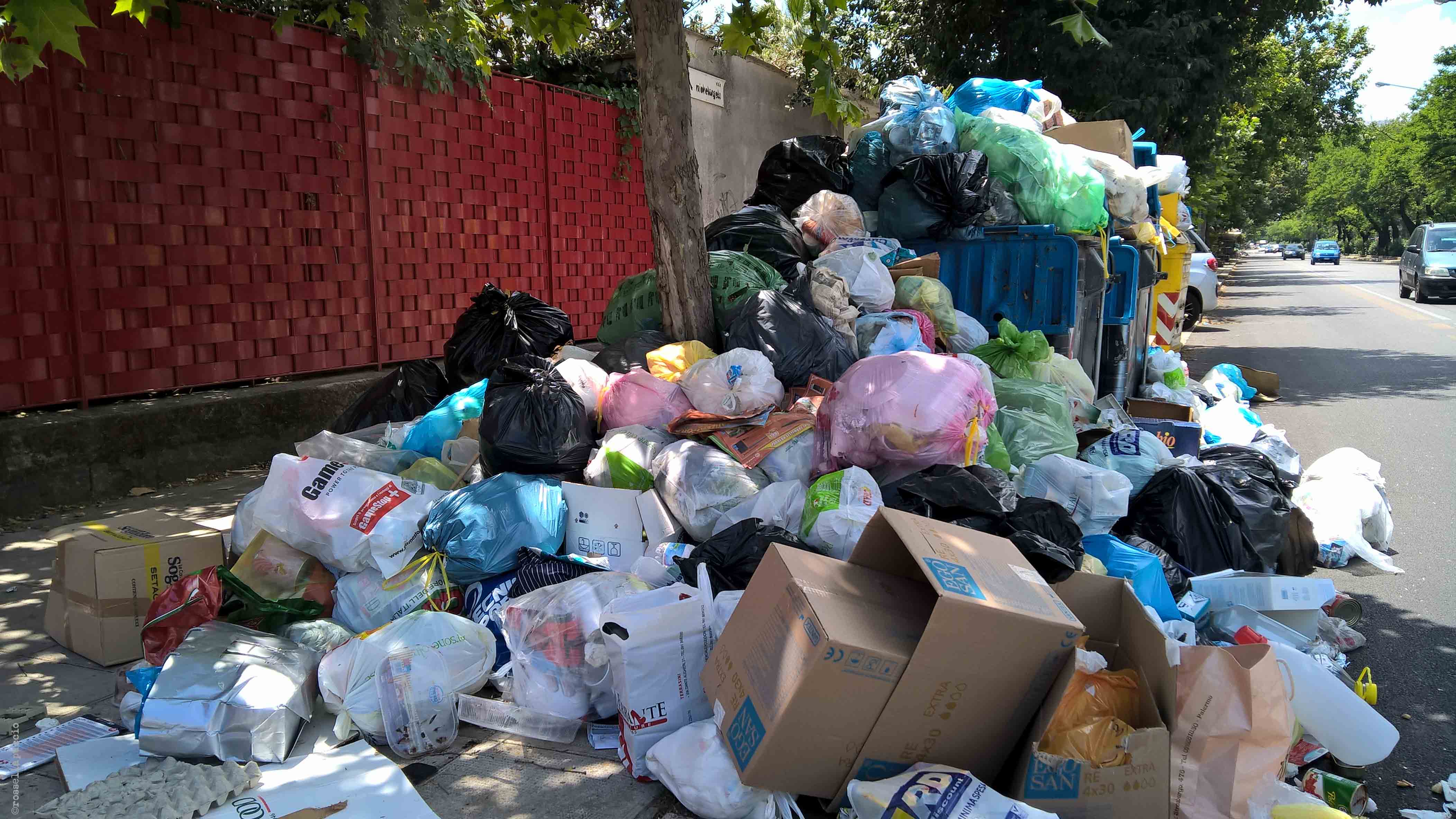 Pugno duro dell’Amministrazione gelese per stroncare chi non fa la differenziata