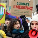 I giovani guidati da Greta ancora in piazza per il clima