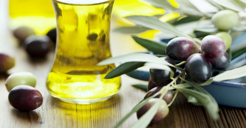 Galleria foto 'Olio extra vergine d’oliva: quanto costa un litro in Sicilia nel 2022' - foto 11