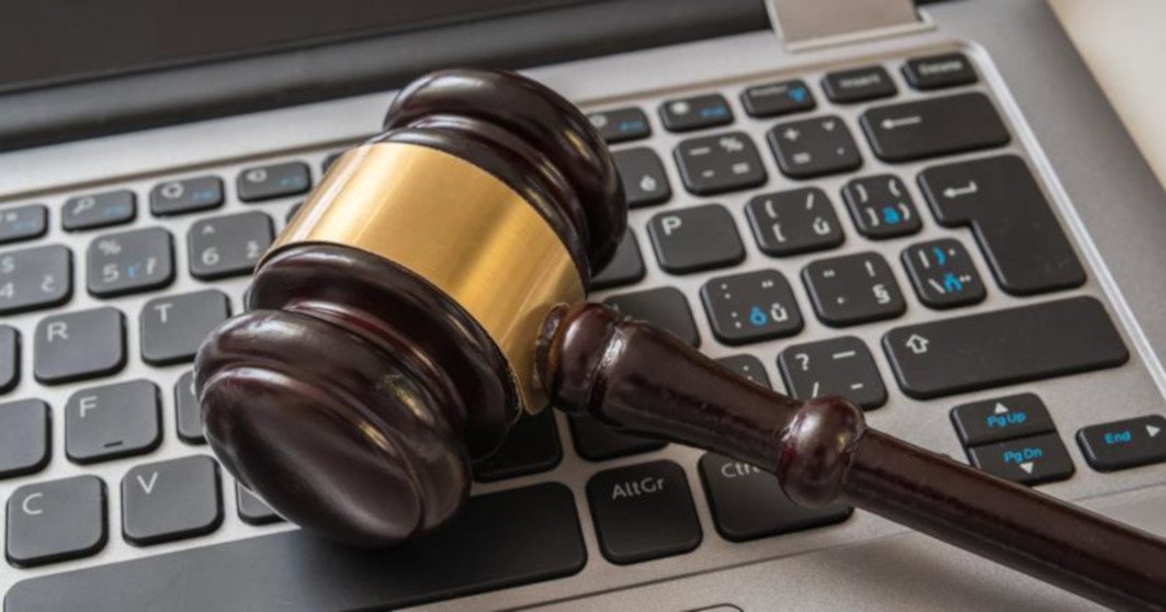 Aste, la vendita sul web è un flop. Tribunali fermi, procedure troppo complesse: mercato immobile Aste, la vendita sul web è un flop. Tribunali fermi, procedure troppo complesse: mercato immobile