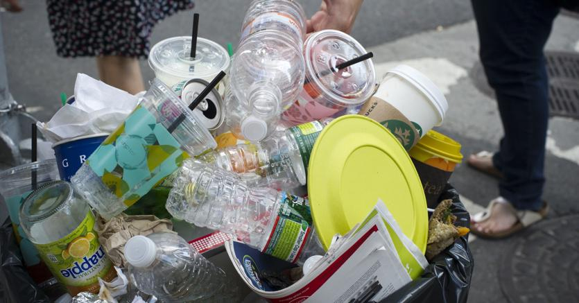 Differenziata, c’è ben poco da festeggiare. Nei primi 9 comuni neanche 30 mila abitanti