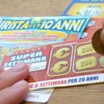 Gratta e vinci fortunato a Palermo: anziana porta a casa 200mila euro con un biglietto da 3