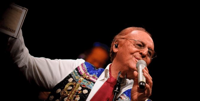 Questa sera l’atteso ritorno in Sicilia di Renzo Arbore e l’orchestra italiana Questa sera l’atteso ritorno in Sicilia di Renzo Arbore e l’orchestra italiana