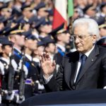 Mattarella, “Governo-Parlamento salvaguardino le Forze armate”
