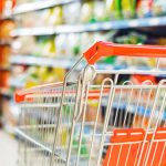 Caro prezzi, slalom per prodotti convenienti: 72% italiani si reca nei discount