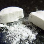 Farmaci, dividere o frantumare le compresse? Gli errori da non fare