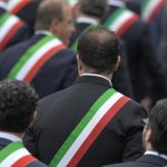 L’orrendo sport delle minacce ai sindaci per la Sicilia un triste primato decennale