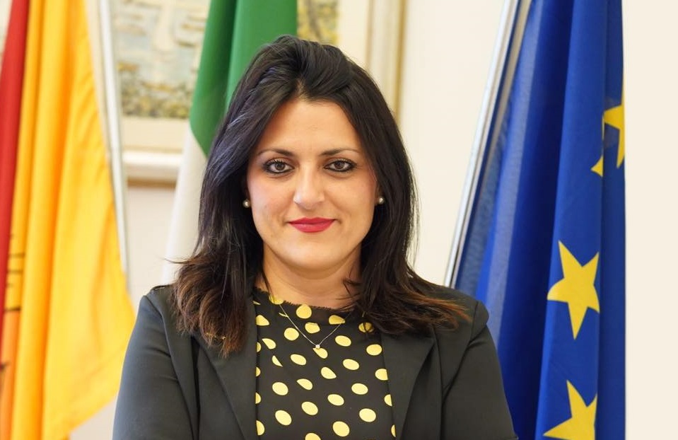 M5s, “Musumeci taglia al Banco alimentare e finanzia Ambelia”