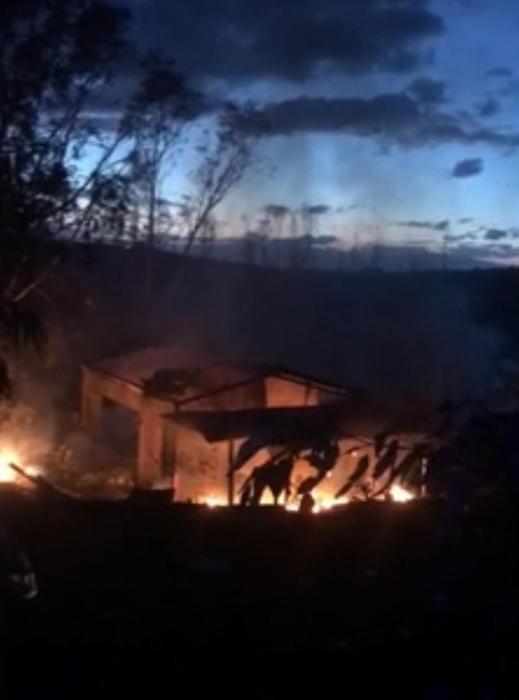 Disastro colposo, arresti per lo scoppio nella fabbrica di botti Disastro colposo, arresti per lo scoppio nella fabbrica di botti