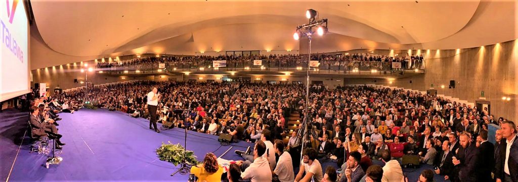 Galleria foto 'Italia Viva parte da Catania e Matteo Renzi lancia il guanto di sfida al governatore Nello Musumeci' - foto 6