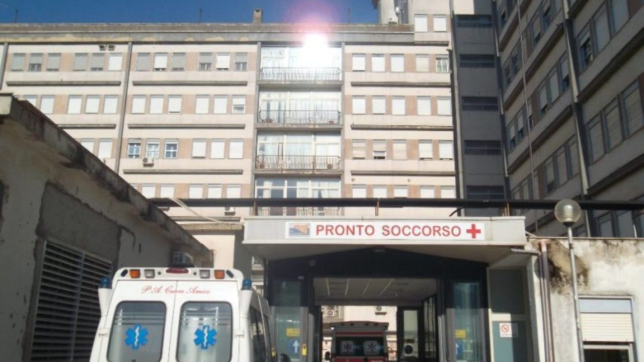 Caltanissetta, niente tampone in ospedale, inchiesta sulla morte