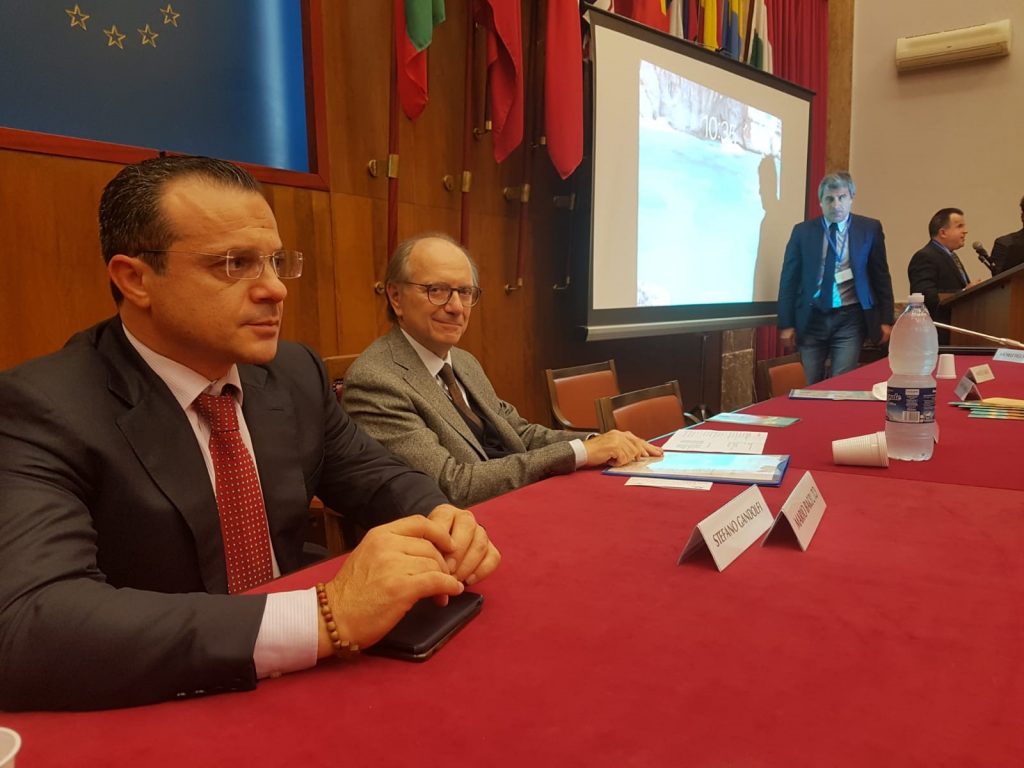 Galleria foto 'Ipovisione, l’apprensione per gli schermi blu e i led' - foto 3