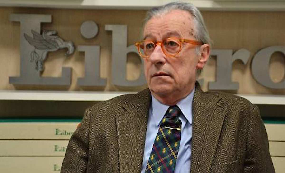 Vittorio Feltri, “Non firmo certificato antifascista”, polemica in Consiglio