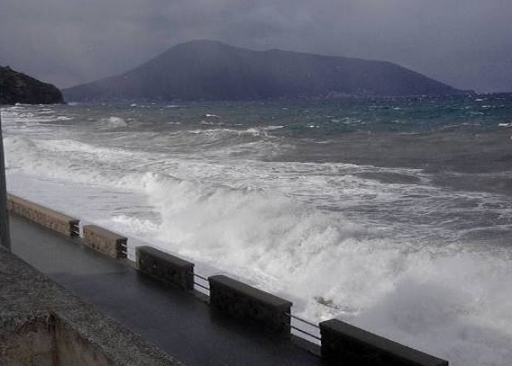 Vento fino a 40 km/h sulle Eolie: niente collegamenti per alcune isole