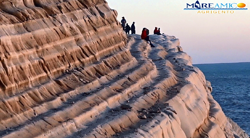Galleria foto 'Dissesto idrogeologico, la Scala dei Turchi si sta sbriciolando' - foto 2