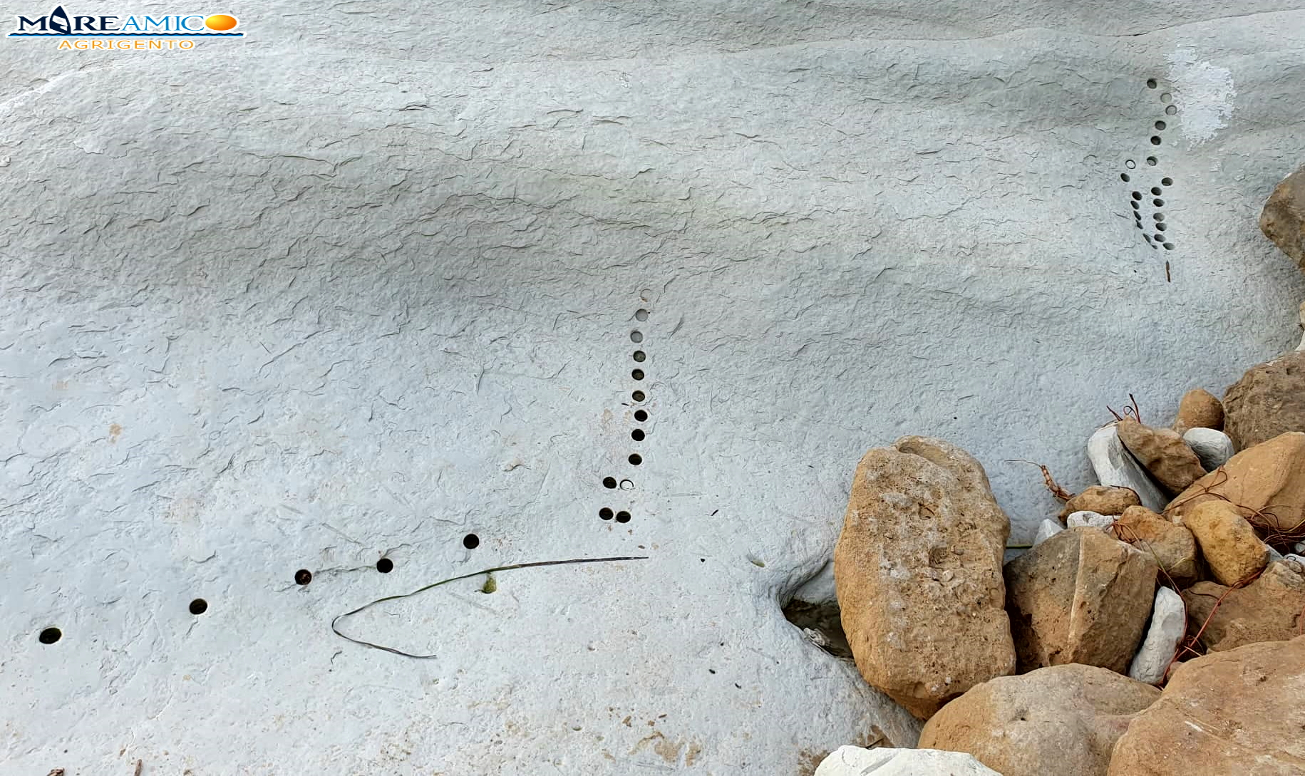 Scala dei Turchi, MareAmico documenta un gravissimo sfregio