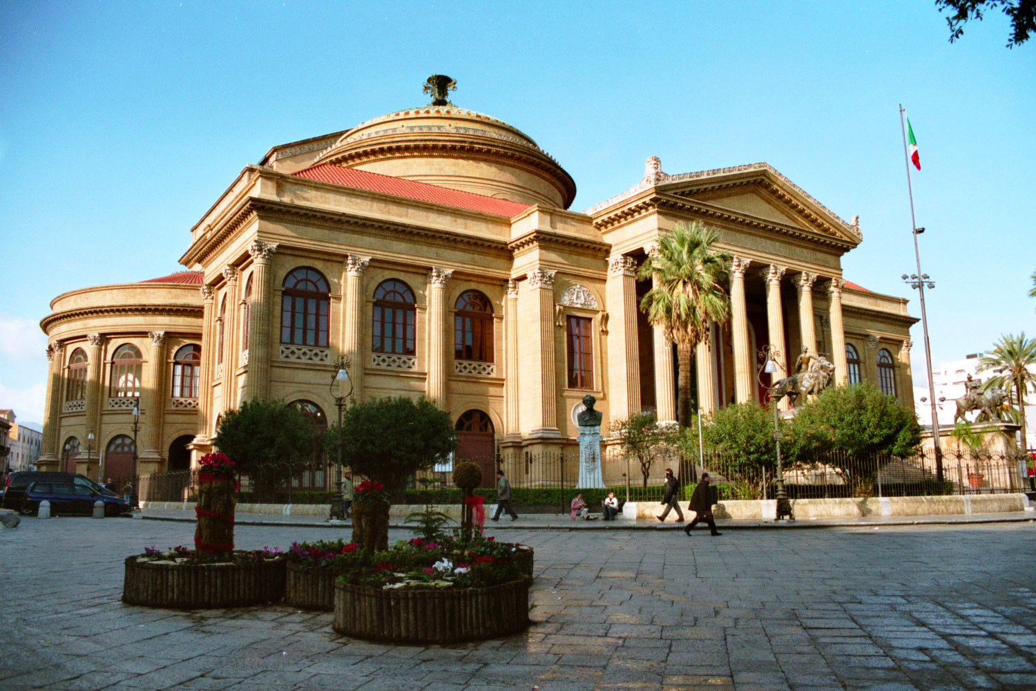 La Monachella, lo spiddu del Teatro Massimo