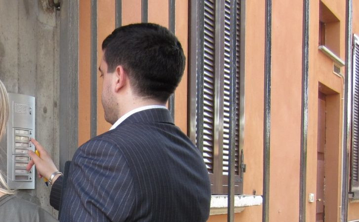 Venditori “porta a porta”, come funziona la tassazione dei redditi