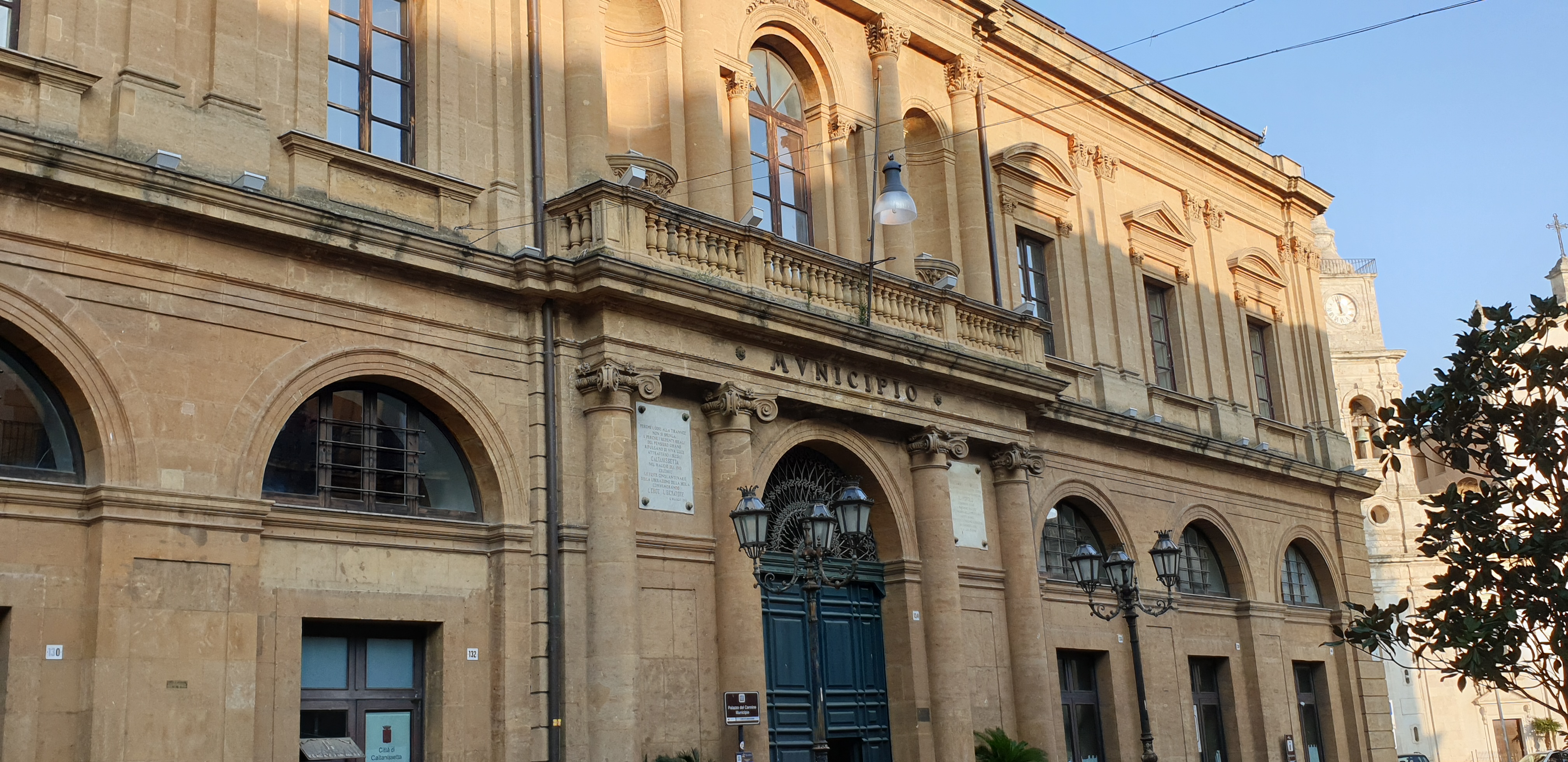 Caltanissetta, Question time, opposizione all’attacco