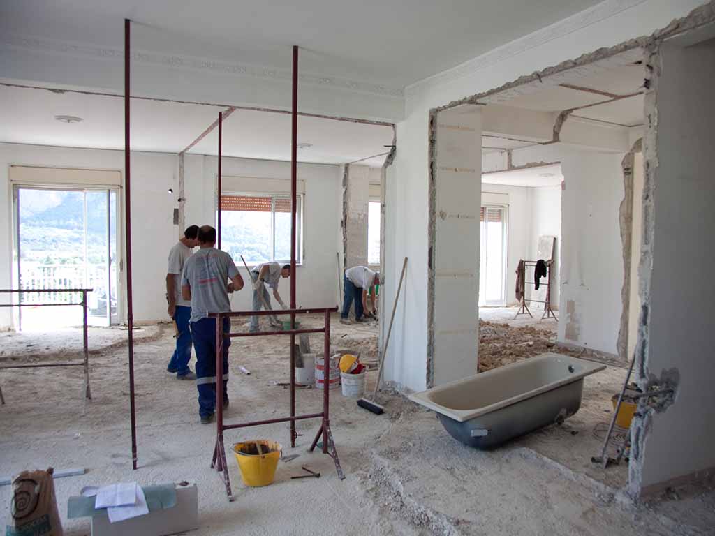 Ristrutturazione edilizia e ammodernamento tecnologico Ristrutturazione edilizia e ammodernamento tecnologico