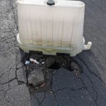 Catania, si è aperta una “voragine” al centro di via Ficarazzi